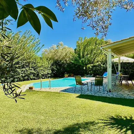 فيلة Fotini With Private Pool By Dadovillas Lefkáda